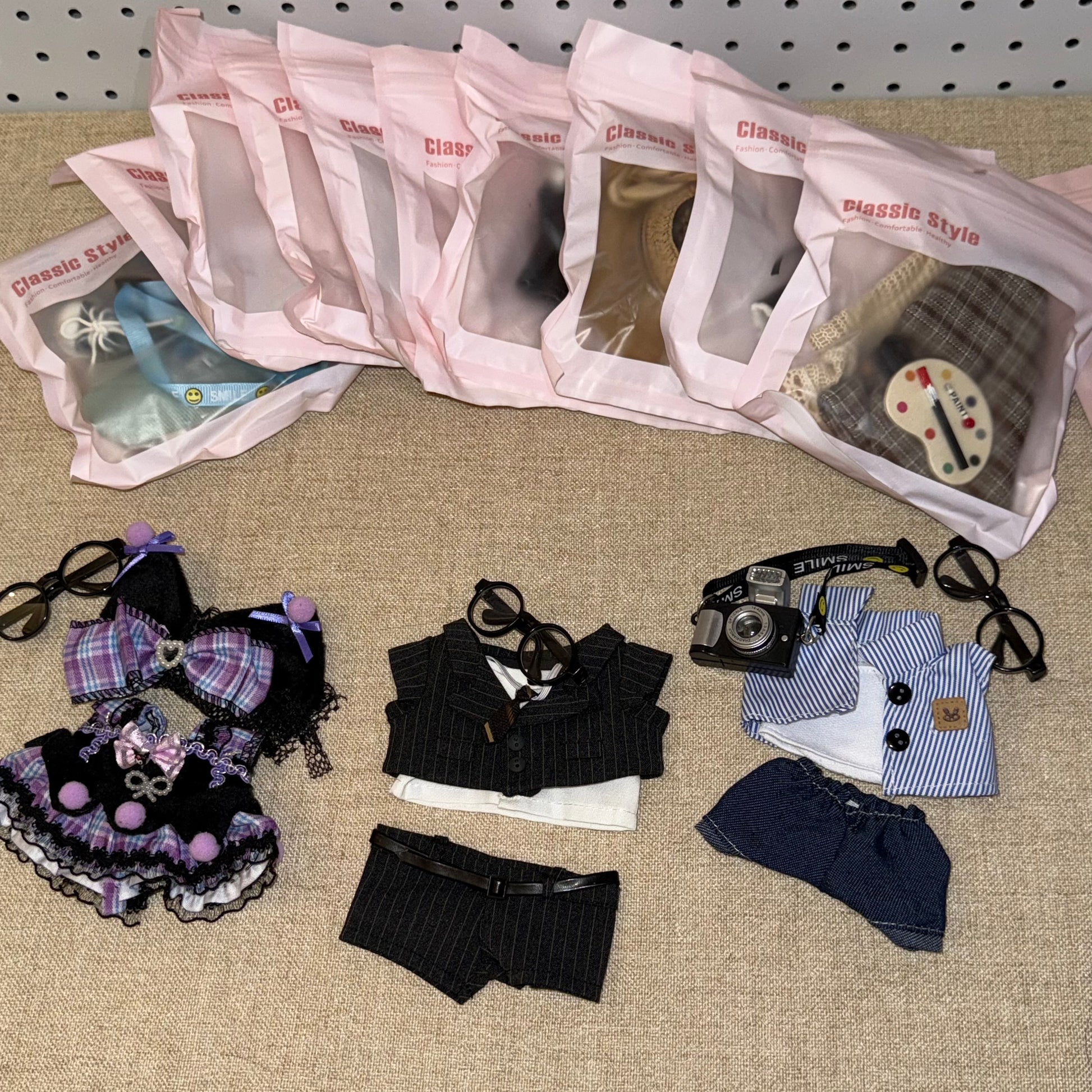Blind Box 【5-25】 Clothes Sets (NO DOLL) for 17cm Doll, The specific quantity depends on the options in the link.
